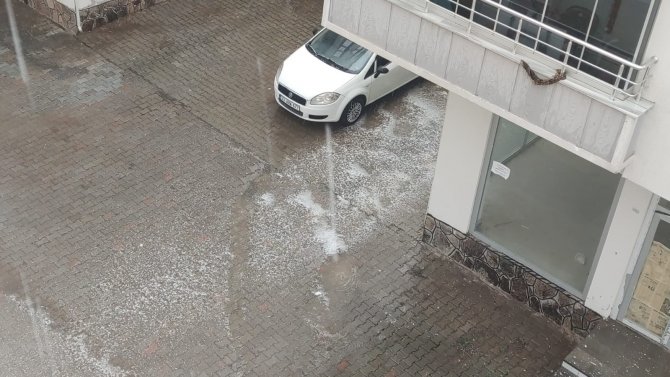 Bingöl’de Dolu Ve Fırtına