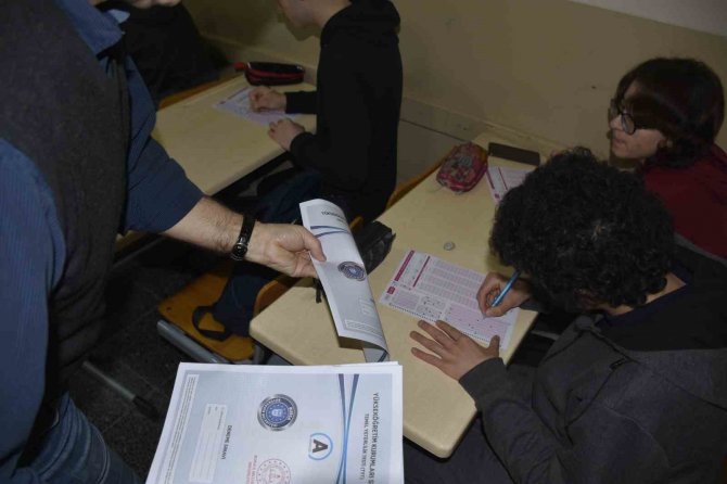 Bursa’da Lgs Ve Tyt Simülasyonuna 55 Bin Öğrenci Katıldı