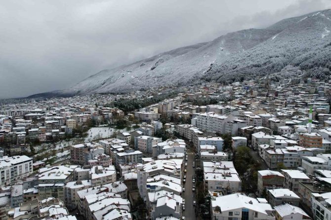 Mart Karı Bursa’yı Beyaza Bürüdü