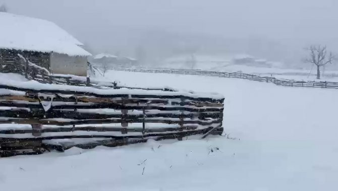 İ̇znik’te Mart Ayında Kar Sürprizi