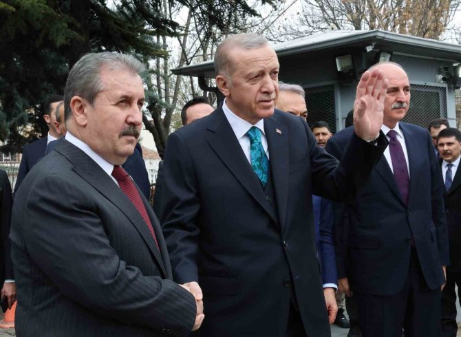 Cumhurbaşkanı Erdoğan, Bbp Genel Başkanı Destici’yi Ziyaret Etti