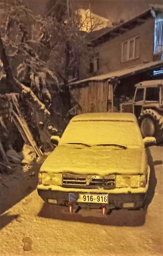 Denizli’ye Mart Sonunda Kar Sürprizi