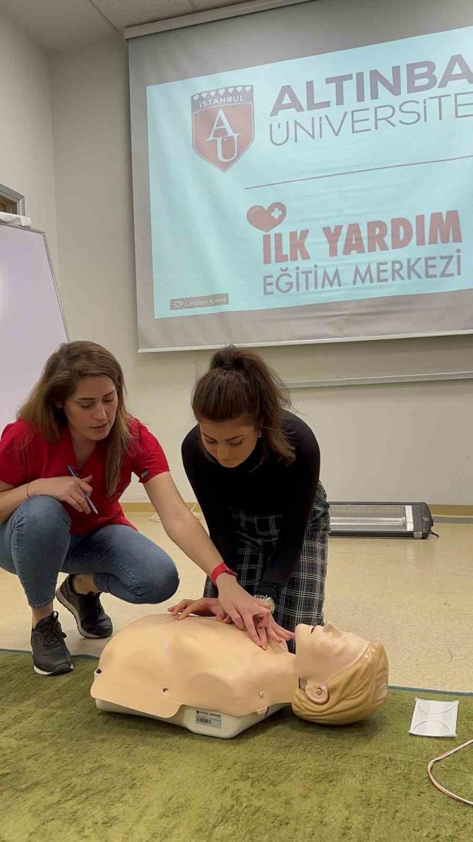 İ̇lk Yardımda Kritik Süre İlk 5 Dakika