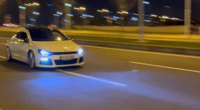Magandalar Önce Egzoz Patlattı, Sonra Yarıştı
