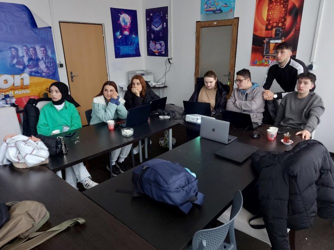 Meslek Lisesi Öğrencileri Avrupa’da Staj Faaliyetlerine Katıldı