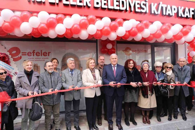 Efeler’de 11’inci Kitap Kafe Açıldı