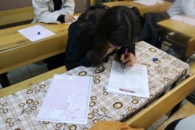 Gençler Haliliye’de Yarınlara Hazırlanıyor