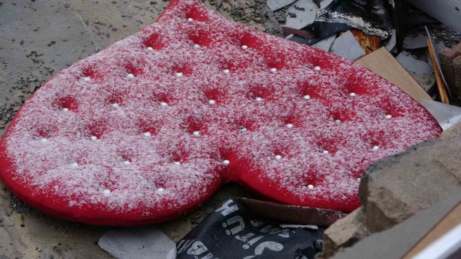 Ramazan Ayında İ̇stanbul’a Kar Yağdı