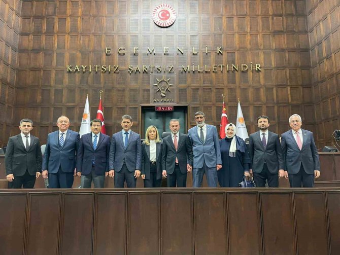 İ̇yi̇ Parti’den İstifa Eden Meclis Üyesi Ak Parti’ye Katıldı