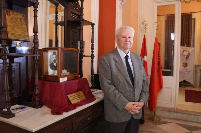 Tarihe Yön Veren Lise