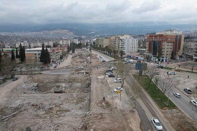 3 Yıl Önce Uyarmıştı, İşaret Ettiği Binaların Tamamı Yıkıldı
