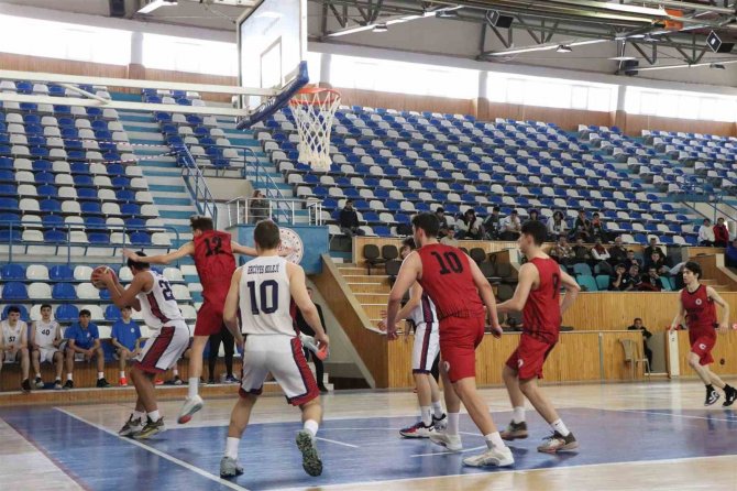 U18 Erkekler Basketbol Bölge Şampiyonası Karaman’da Başladı