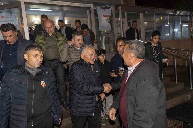 Başkan Büyükkılıç, Ramazan’ın Bereketini Vatandaşla Yaşıyor