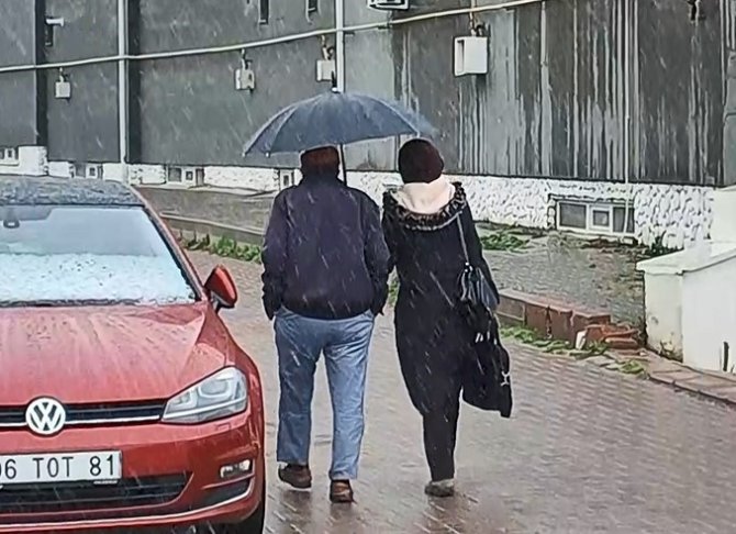 Kırşehirliler, Mart Ayının Son Haftasında Kar Yağışı İle Uyandı