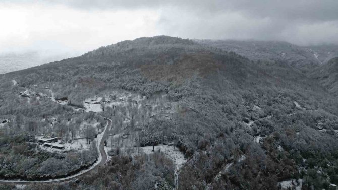 Samanlı Dağları’nın Karla Kaplı Manzarası Mest Etti