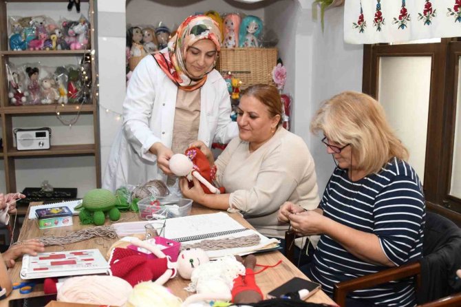 Hem Öğrenip Hem Kazanıyorlar