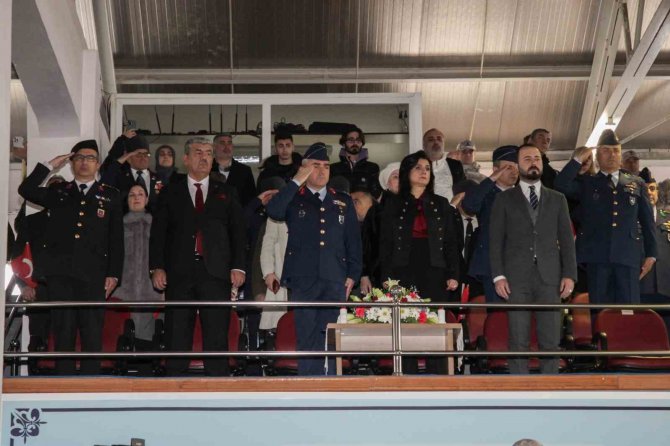 Kütahya’da Acemi Eğitimini Tamamlayan 2023-2b Dönem Askerler Yemin Etti