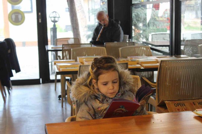 Ney Eşliğinde Kitap Okuma Etkinliği