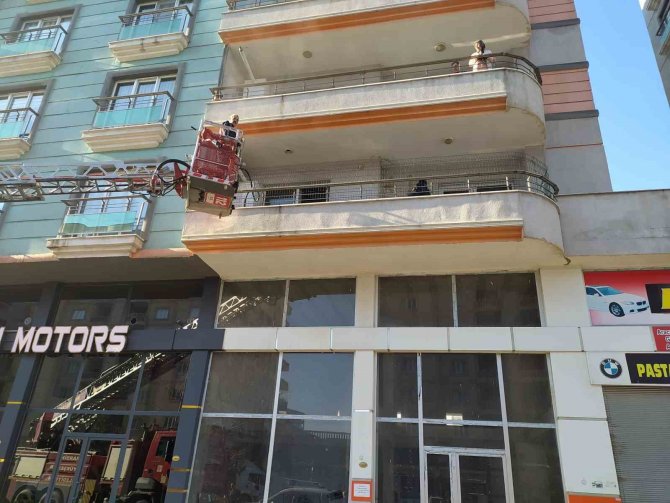 Midyat’ta Mutfakta Çıkan Yangın Korkuttu