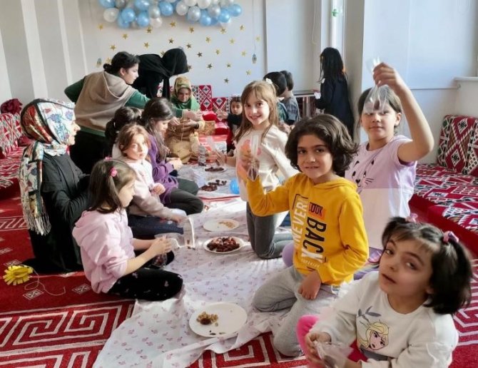 Minikler Ramazan Atölyesinde Buluşuyor