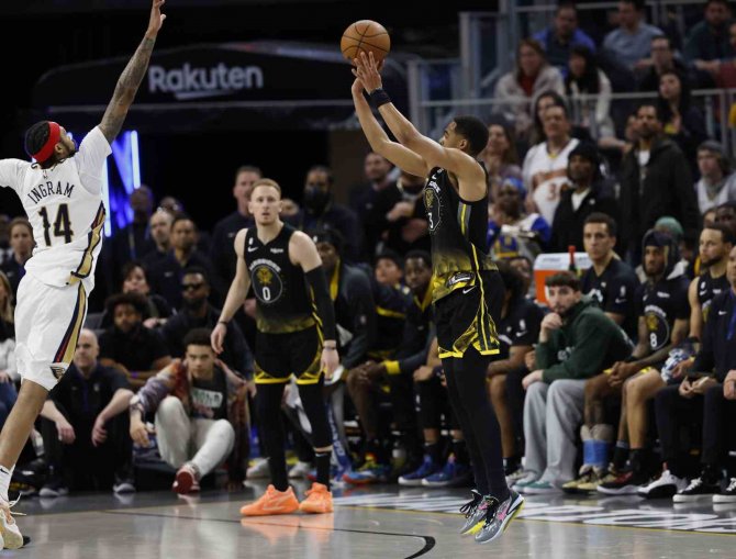 New Orleans’ı Mağlup Eden Golden State, Yeniden Play-off Potasına Girdi