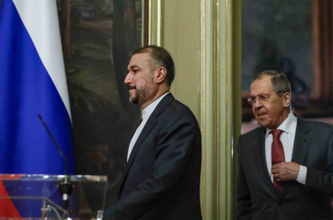 Rusya Dışişleri Bakanı Lavrov, İ̇ranlı Mevkidaşı Abdullahiyan İle Görüştü