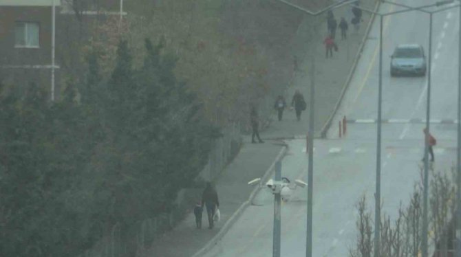 Aksaray’da Rüzgar Ve Kar Yağışı Etkili Oluyor