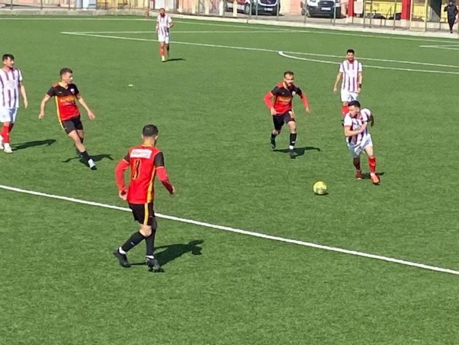 Bal 9. Grupta Zirve Yarışı İyice Kızıştı