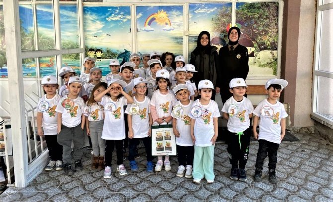Tavşanlı’da Minik Öğrencilere Ağaç Ve Orman Sevgisi Anlatıldı
