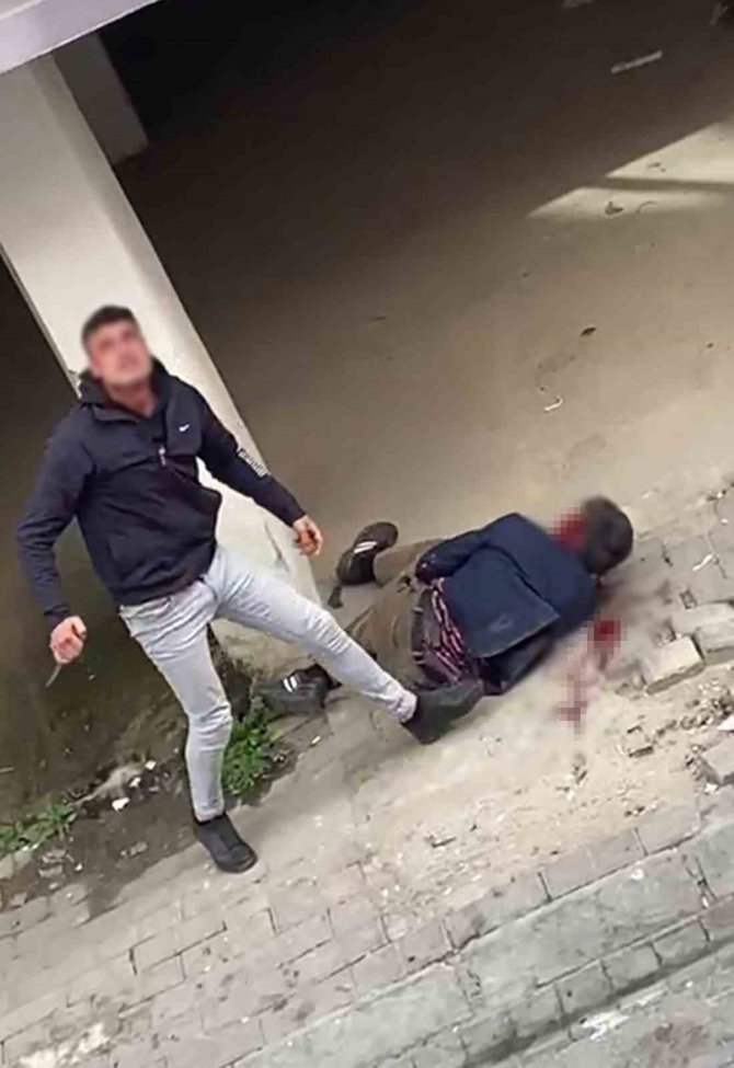 Aydın’da Sokak Ortasında Defalarca Bıçaklanan Şahıs Hayatını Kaybetti
