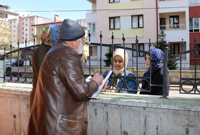 Paranın Geçerli Olmadığı Bakkalda, İhtiyacı Olan Poşetini Doldurup Gidiyor