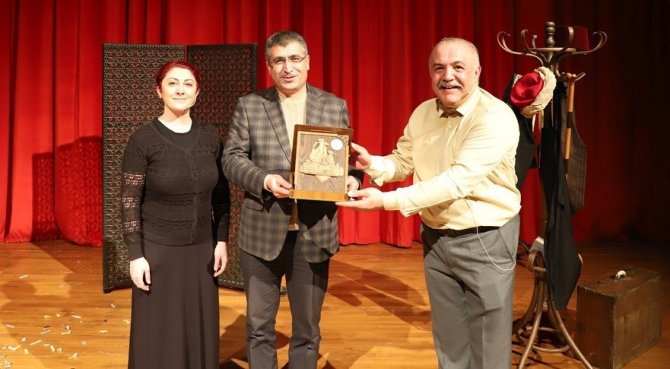 Nevü’de ’Yumurta-yı Hümayun’ Adlı Tiyatro Oyunu Sahnelendi