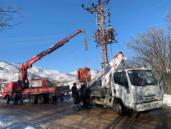 Deprem Bölgesindeki Enerji İhtiyacı İçin Çalışıyorlar