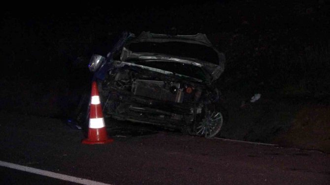 Takla Atan Otomobilin Sürücüsü Hayatını Kaybetti