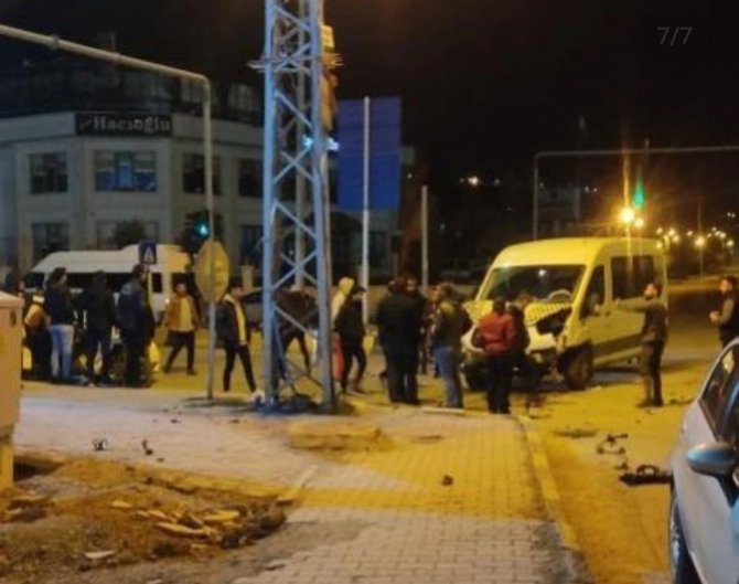 Van’da 3 Ayrı Trafik Kazası; 3 Yaralı