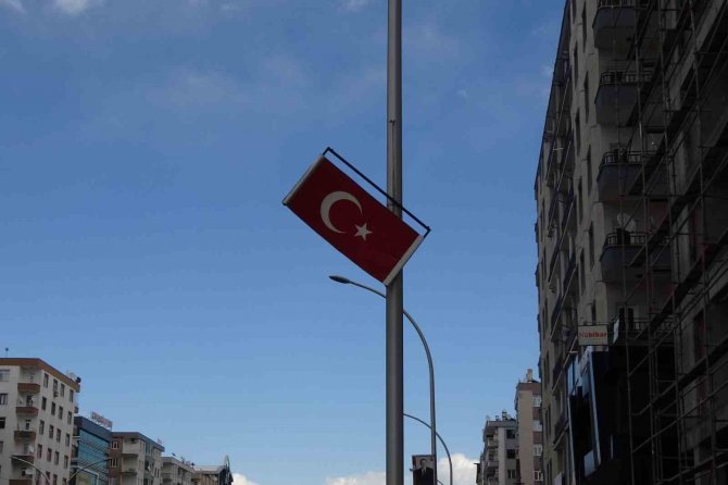 Diyarbakır’da Fırtına