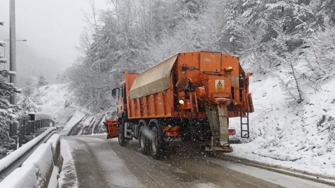 Bolu Dağı’nda Kar Yağışı Etkili Oluyor