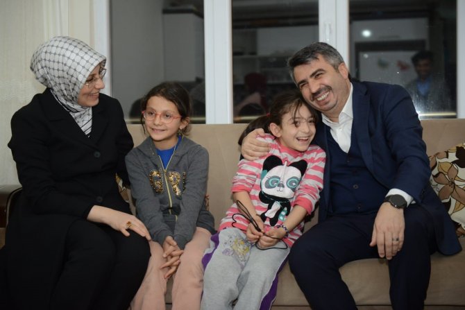 Başkan Yılmaz Depremzedelerle İftar Sofrasında Buluştu