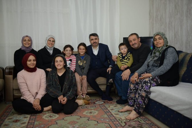 Başkan Yılmaz Depremzedelerle İftar Sofrasında Buluştu