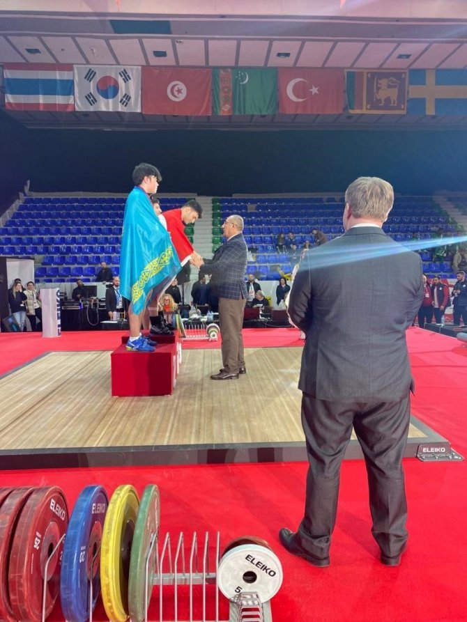 Halterde Kerem Kurnaz, Dünya Şampiyonu