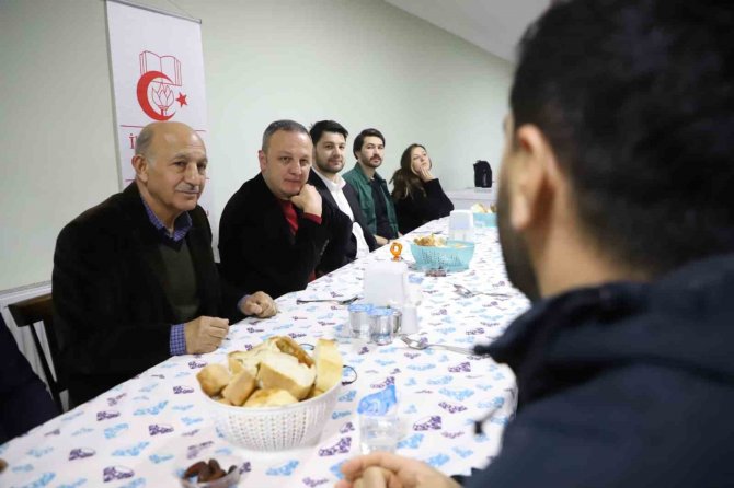 Başkan Alan, Depremzedelerle İftarda Buluştu