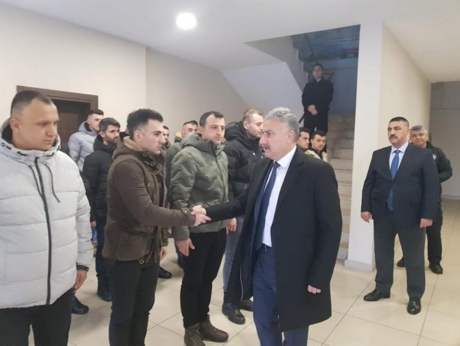 Zonguldak’ta 40 Polis Memuru Deprem Bölgesine Hareket Etti