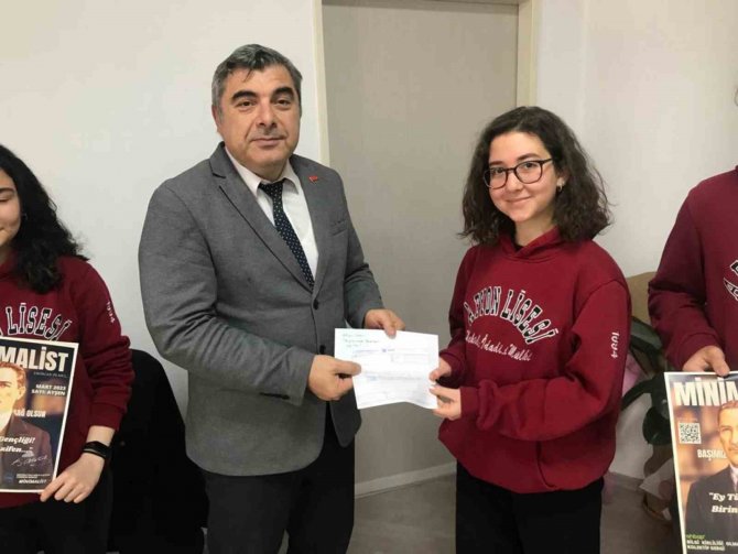 Afyon Lisesi Öğrencilerinden Duygulandıran Bağış