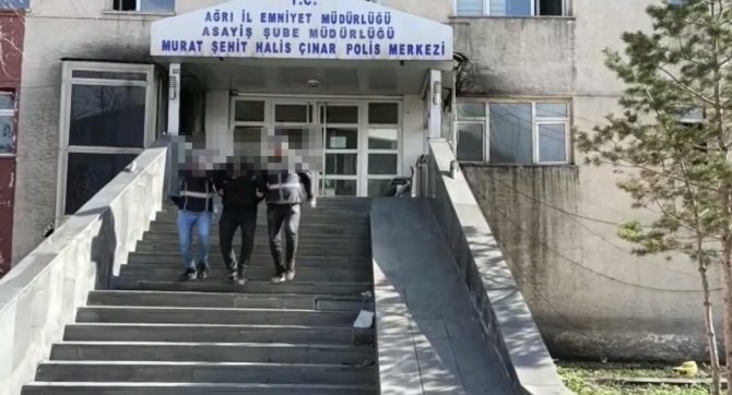 Ağrı’da Kablo Hırsızlığı Kameralara Yansıdı