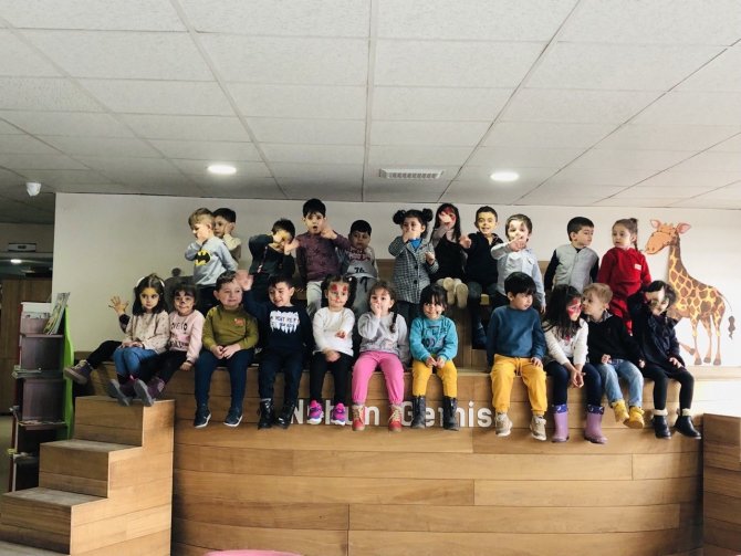 Ağrılı Minikler Depremzede Çocuklar İçin Kitap Topladı