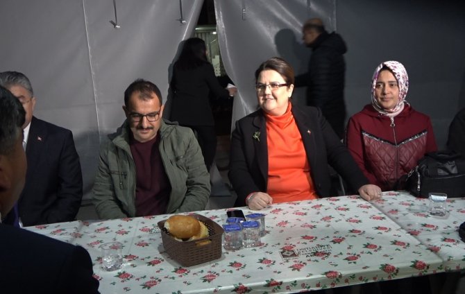 Aile Ve Sosyal Hizmetler Bakanı Yanık, Osmaniye’de Depremzedelerle İftar Yaptı