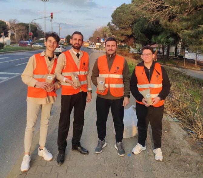 Ak Parti’li Gençlerden “İ̇ftara 5 Kala” Uygulaması