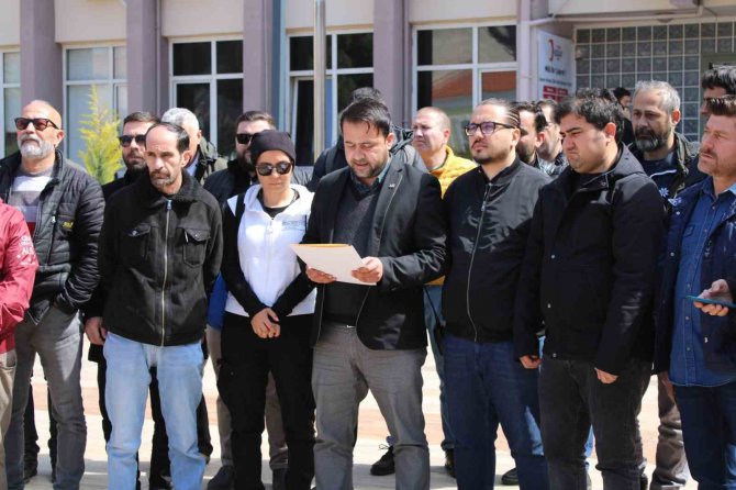Gazeteciler Adliye Önündeki Saldırıyı Kınadı