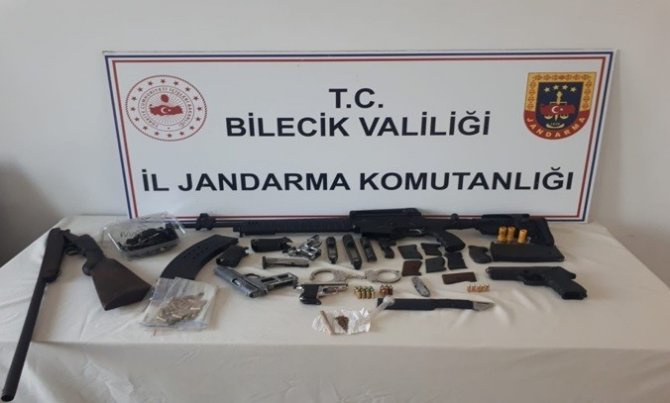 Kendi Kendini Silahla Yaraladı, Olayın Gerisinde Silah Ticareti Çıktı