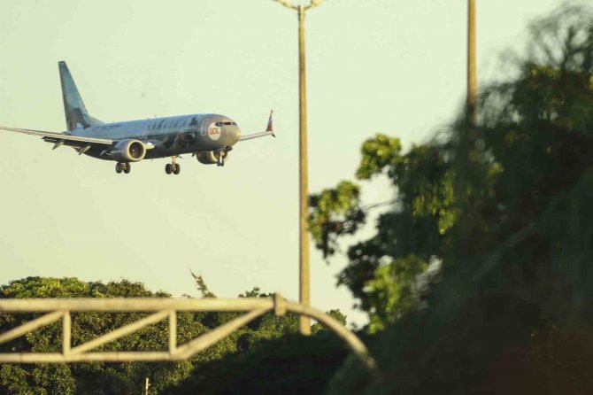 Bolsonaro 3 Ay Sonra Brezilya’ya Döndü